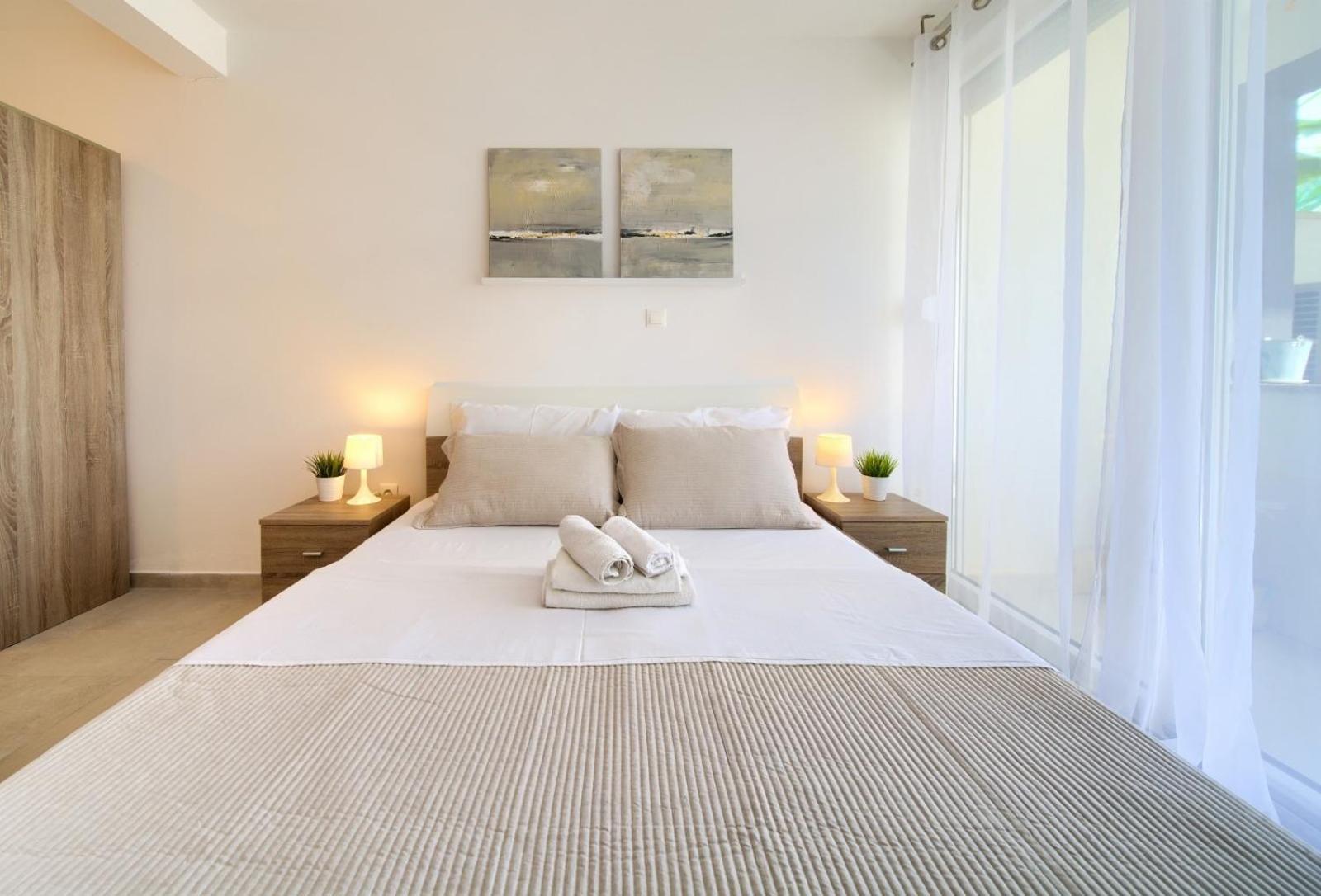 Apartment Sasso Bianco With The Private Pool Njivice Esterno foto