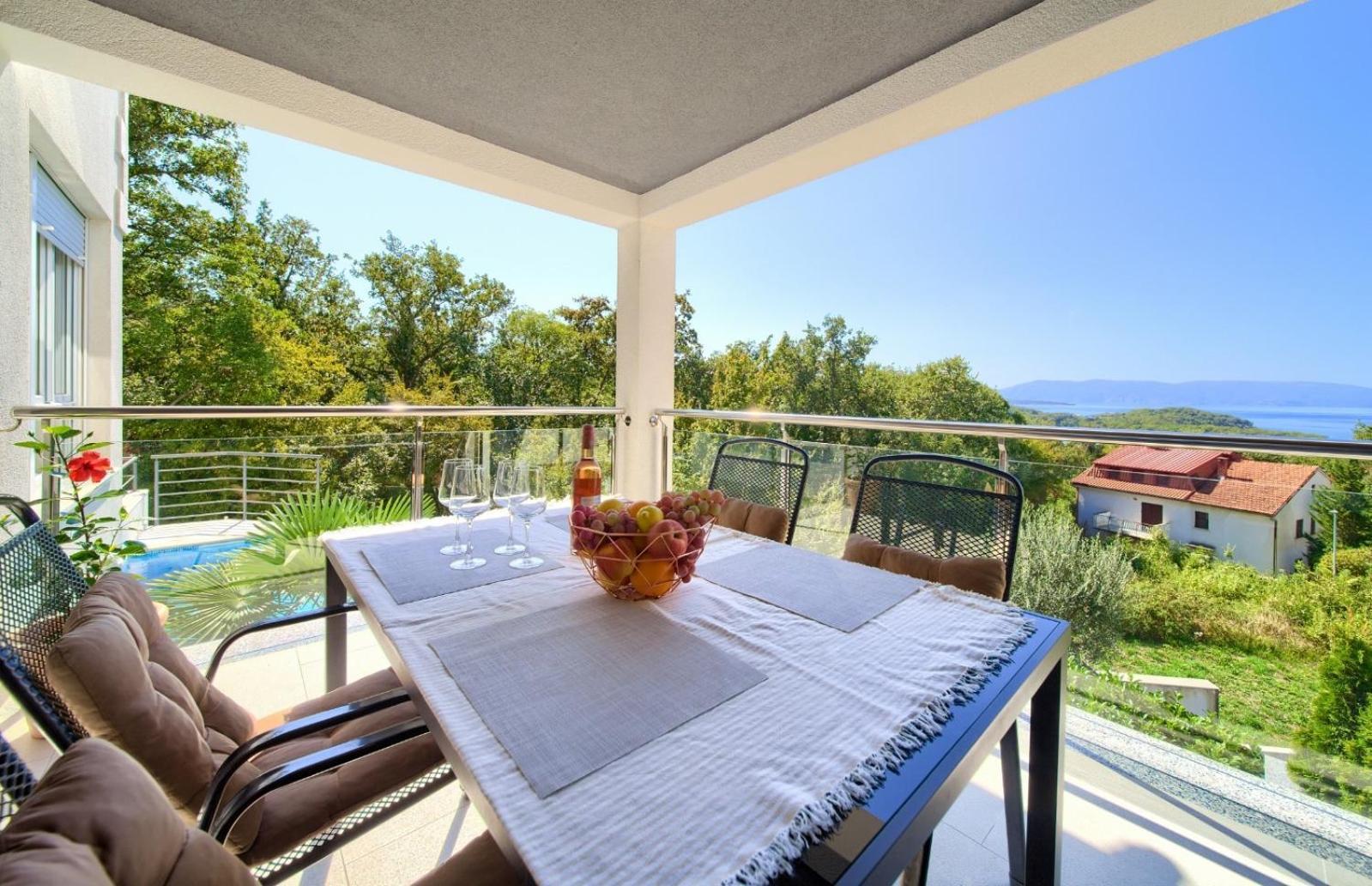 Apartment Sasso Bianco With The Private Pool Njivice Esterno foto